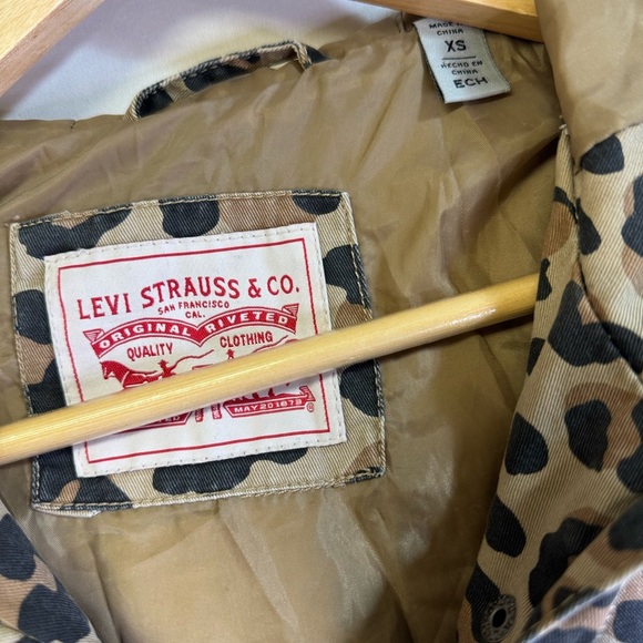 Levi's Brown and Black leopard Patterned Jacket NWOT - Picture 2 of 9